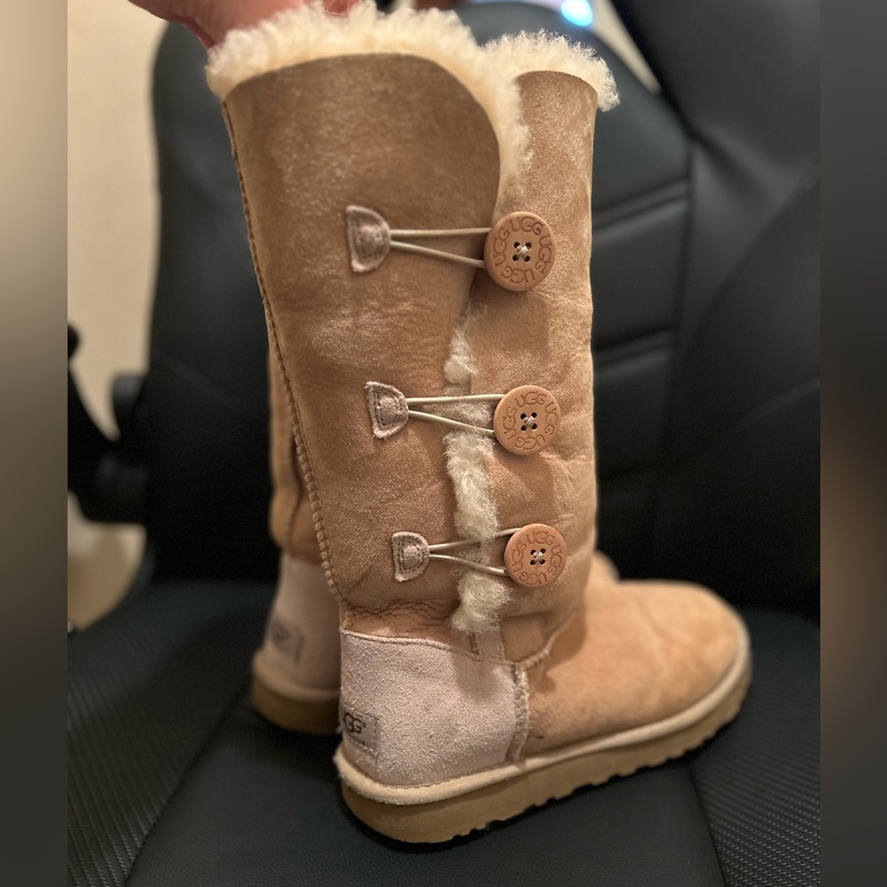 UGG Women's Beige Winter Boots